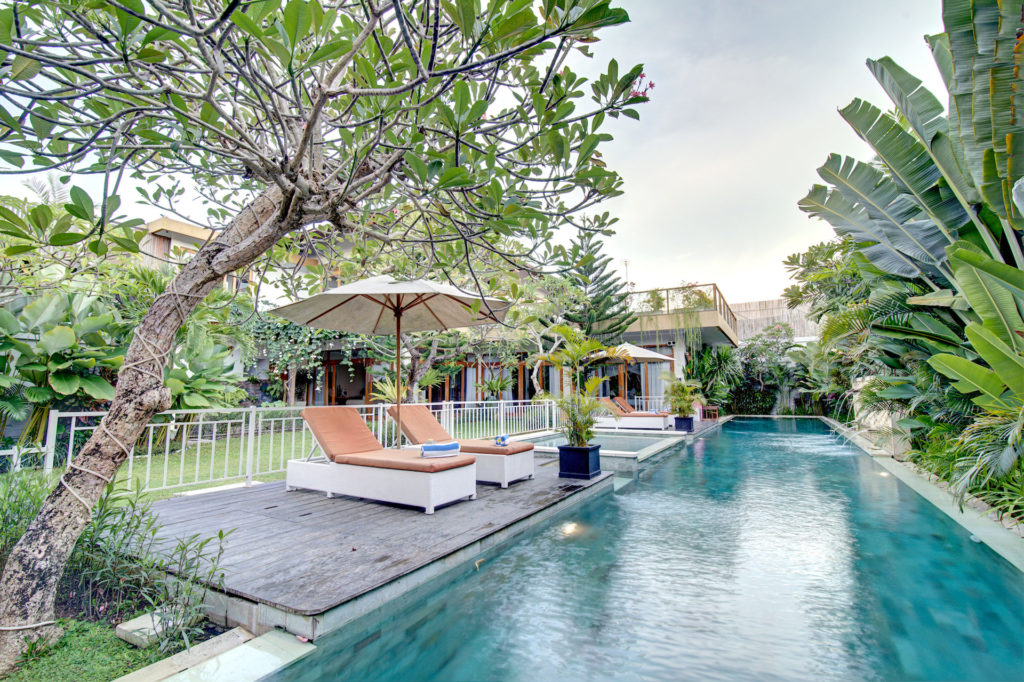 The 25-meter infinity pool at Zolina Villa, Bali